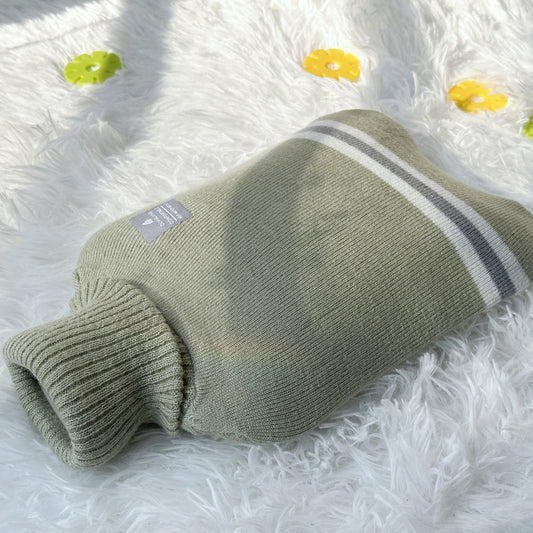 OliviaLiving Classic 2L pea-green striped cover at home