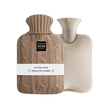 Bouillotte grande capacité avec housse en tricot pour crampes menstruelles et maux de dos, 2 L