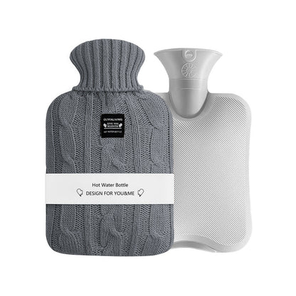 Bouillotte grande capacité avec housse en tricot pour crampes menstruelles et maux de dos, 2 L