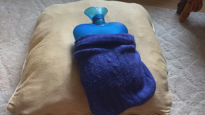 2L Hot Water Bottle with Classic Knit Cover – Six Colours